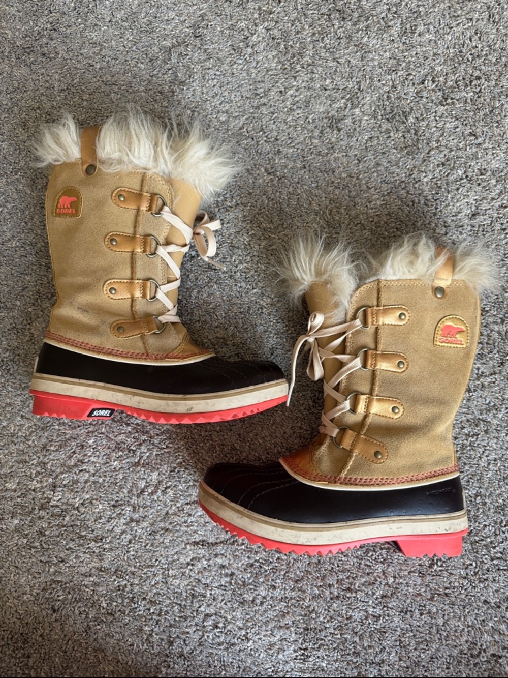Sorel Joan of Arctic women’s winter boots size 4